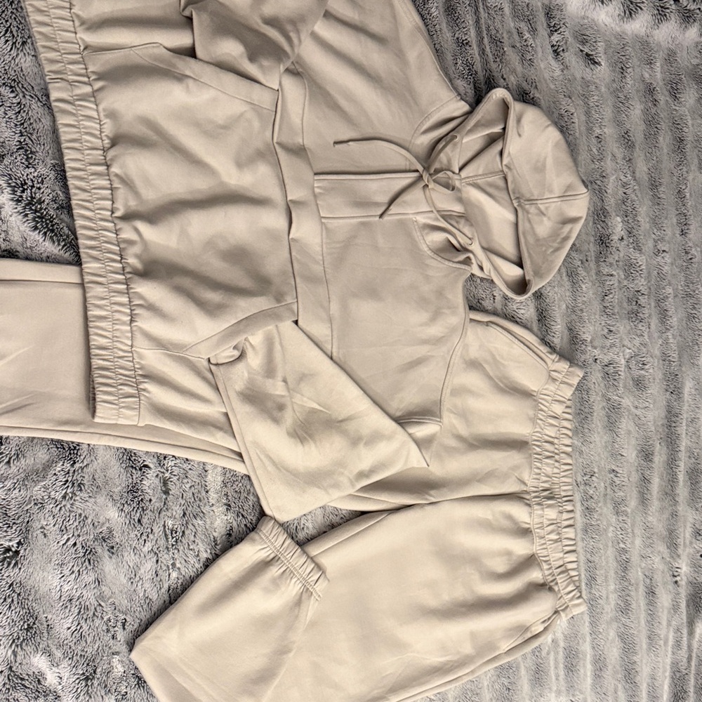 Yogalicious Cream Hoodie and Jogger Set